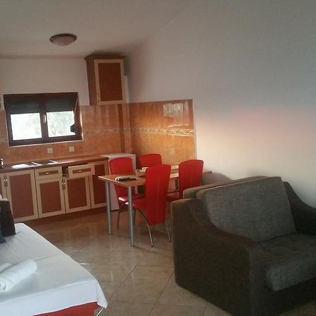 Apartments Tara Ulcinj Luaran gambar