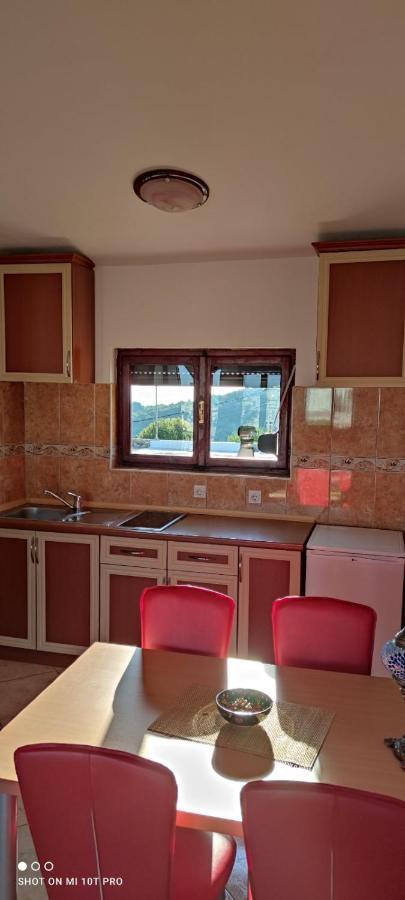 Apartments Tara Ulcinj Luaran gambar