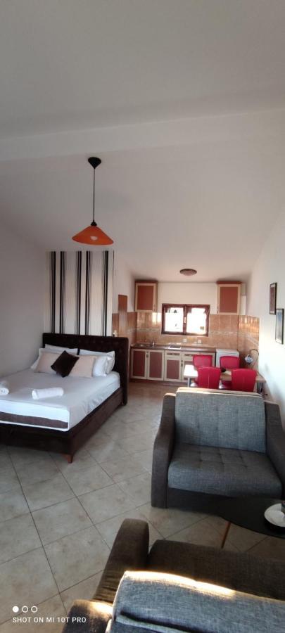 Apartments Tara Ulcinj Luaran gambar