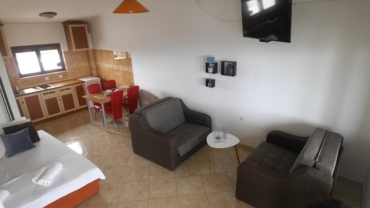 Apartments Tara Ulcinj Luaran gambar