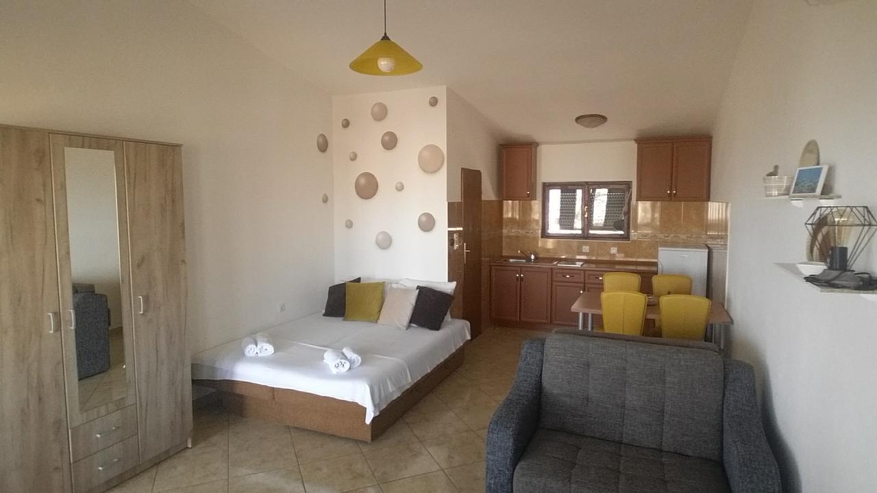 Apartments Tara Ulcinj Luaran gambar