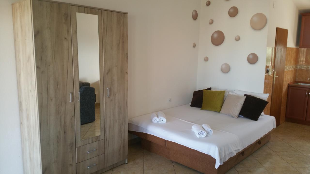 Apartments Tara Ulcinj Luaran gambar